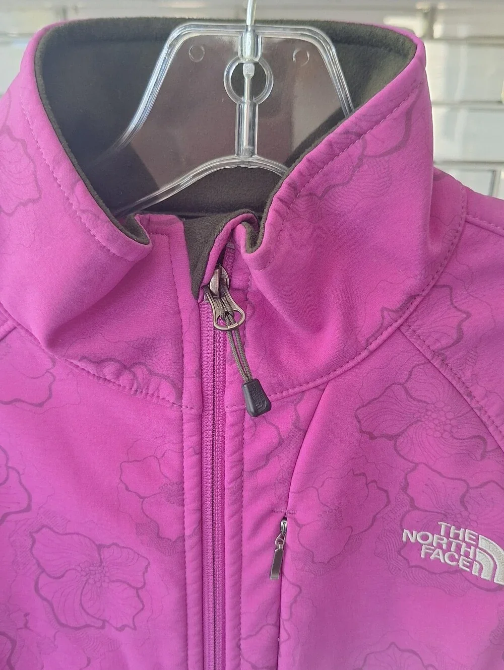 The North Face Girls' Magenta Floral-Print Soft Shell Jacket